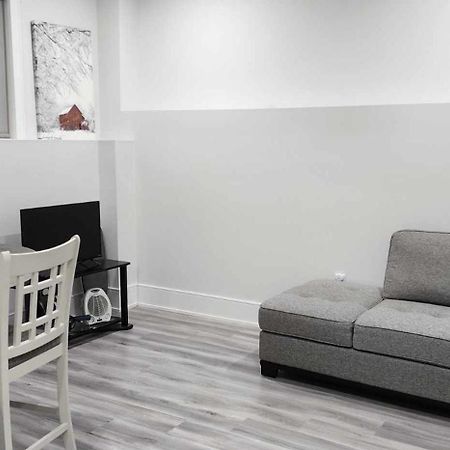 Scarborough New 2-Bedroom Basement Toronto Esterno foto